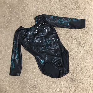 GK 3/4 sleeve leotard - Size CL